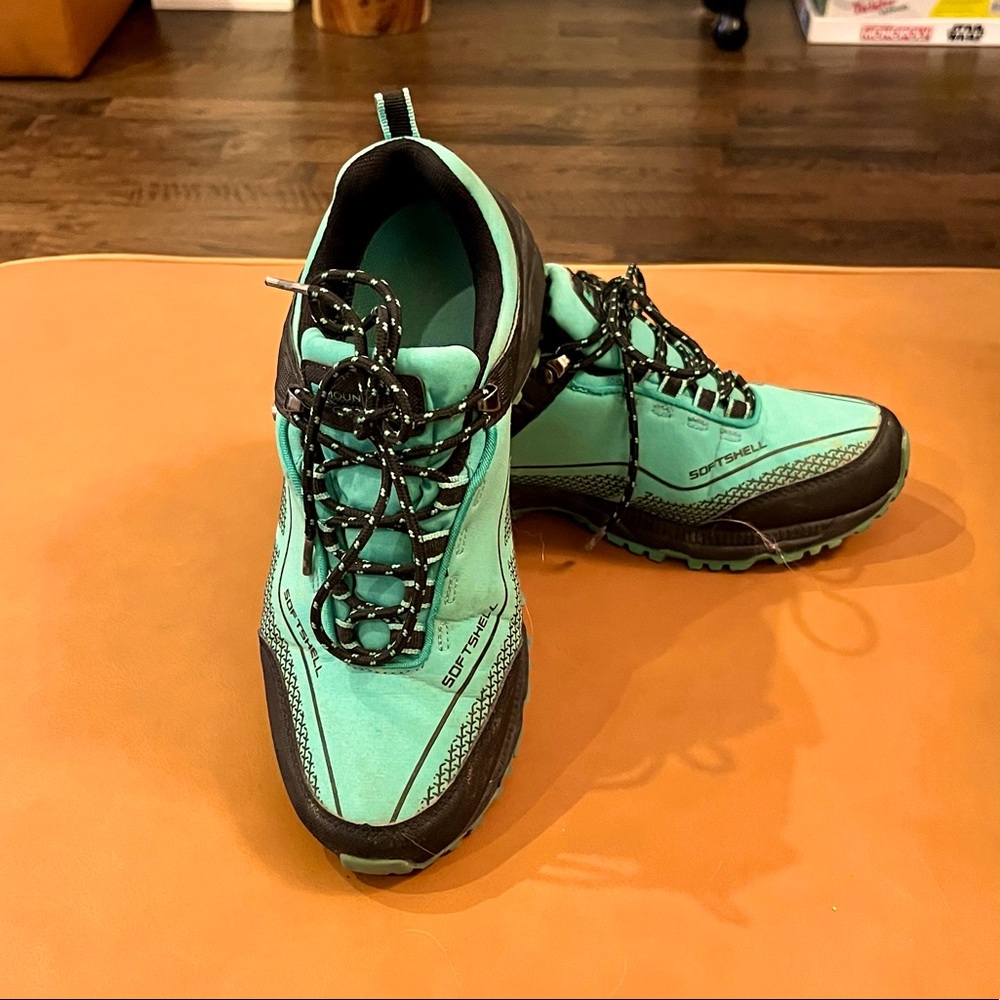 hiking shoes